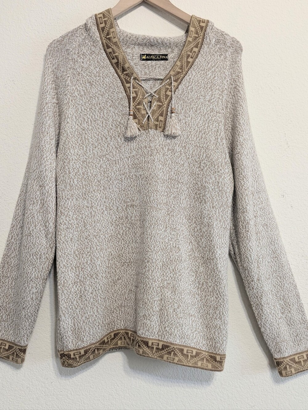 Alpaca Fina Sweater Womens Medium Tan Aztec Tejido Parillo Pullover Hooded Peru